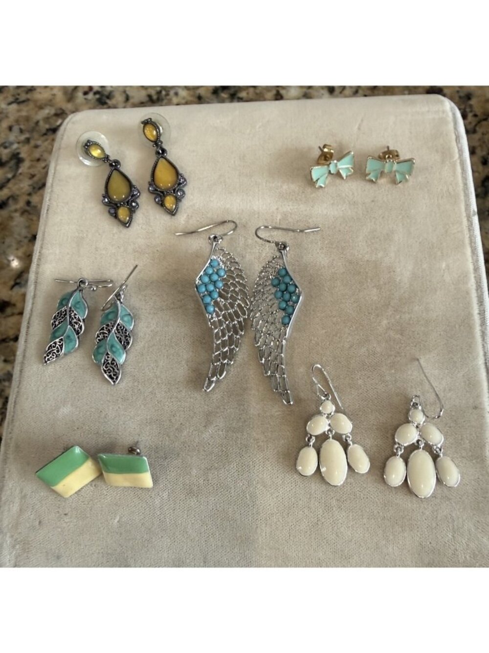 Lot Of 6 Pairs Of Earrings 6 Pierced